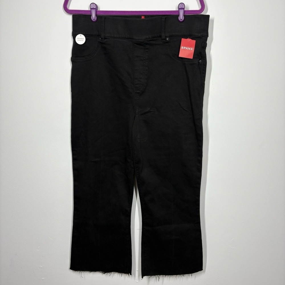 Spanx Women Cropped Flare Jeans Size 1X Black High Rise Shaping Raw Hem NWT $128